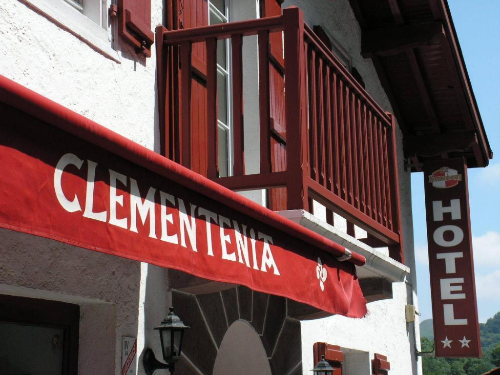 Hotel Le Clementenia Arneguy Exterior photo